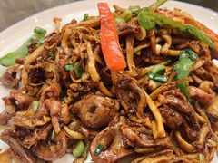 蘑菇炒鸡杂-富临轩私房菜(集庆门大街店)