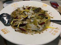 -渔语鱼酸菜鱼新川菜(来福士店)
