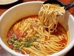 四川担担面-翡翠拉面小笼包(岭南新天地店)
