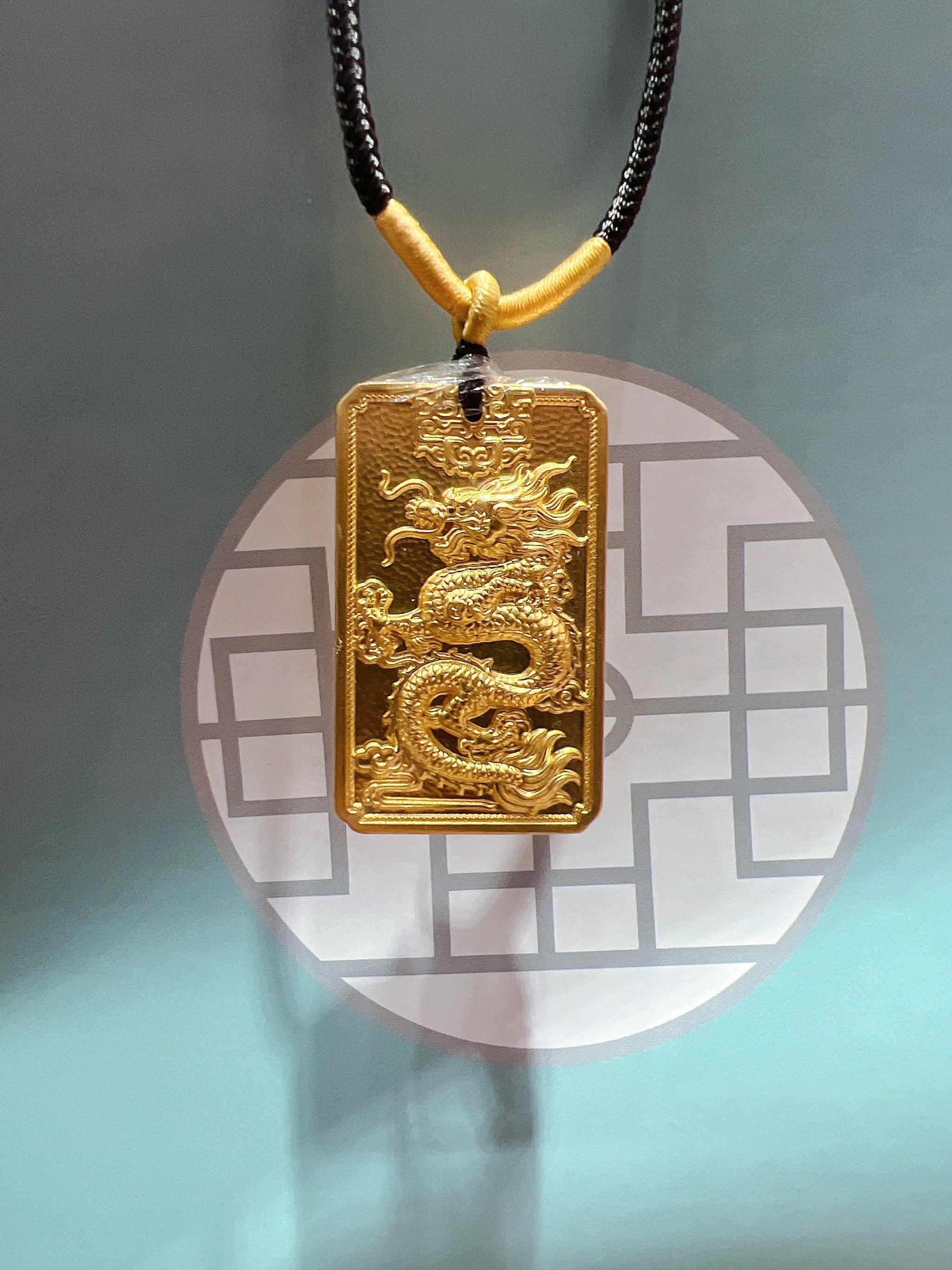 六福珠宝 #龙 #生肖 #龙牌吊坠 #传承 #黄金