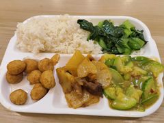 -华胜奔驰宝马奥迪专修连锁(虹梅南路店)