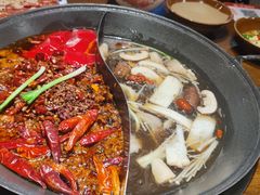 -萍姐火锅·公路夜市(武汉首店)