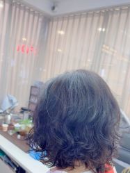 -UN·SAKA 右嗯造型