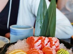 三文鱼腩刺生-炙柒Sekinana·精致料理 烧鸟·铁板烧(海上世界店)