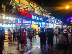 -八一路好吃街(雨田商务大厦店)