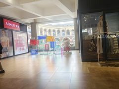 -王府井奥莱临潼小镇(临潼店)