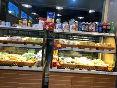 面包甜点陈列柜-光明牛奶棚(南泉店)