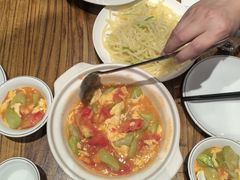-泉畔人家·老济南经典鲁菜(大明湖店)