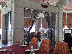 -荣誉国际酒店-云顶旋转餐厅