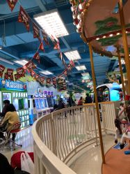 -莫莉幻想儿童乐园(武汉保利广场店)