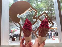 冰山葡萄脆筒-喜茶(广州中山六路店)