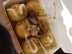 -六合夜市