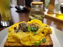 -卡普里披萨·牛扒·下午茶