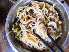 -灵山卢梅燕粉店