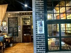 -东口码头·烧鸽子·鱼头泡饼·地方菜(金鹰悦城店)