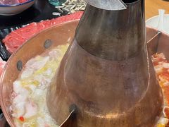 -果松木炭酸菜铜火锅·外婆参鸡汤