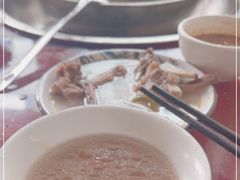 -老石黑山羊毛驴肉火锅(金凯广场店)