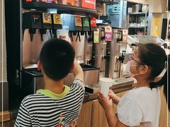 -The Habit Burger Grill 哈比特汉堡(世博店)