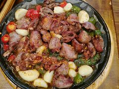 东镇烤三味-老东镇啤酒屋海鲜加工·蒸汽海鲜·海鲜烧烤(台东店)