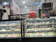 面包甜点陈列柜-春发生饭店·非遗(南院门店)