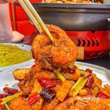 正宗川味牛蛙，让你一次辣个够！🌶🔥 