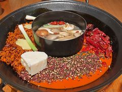 -卤校长重庆火锅(银泰城店)