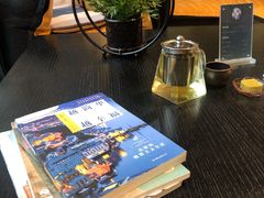 -光海书局(南京东路第一百货店)
