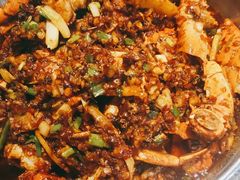 -凤凰路何眼镜香辣蟹(花果园店)