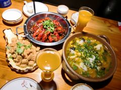 -东家小院金汤酸菜鱼(南阳路店)