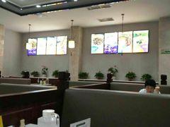 -鲁班小馆(政四街店)