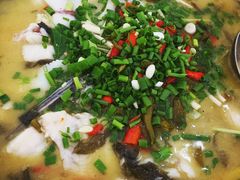 酸菜鱼-廖哥泡椒兔(峨眉店)