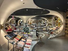 -钟书阁(珍园店)