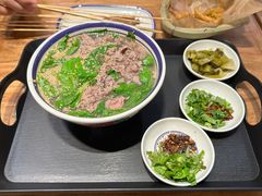 招牌生烫牛肉米线-云阿蛮云南生烫牛肉米线(奉贤路店)