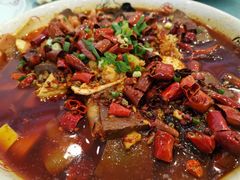 -鑫巴蜀小镇 · 水煮鱼专研店(玉桥店)