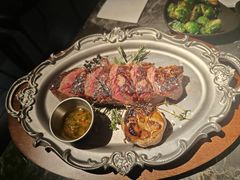 -LESCEDARS Brasserie Bistro香柏树