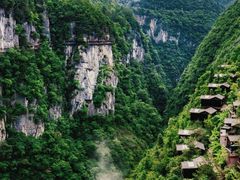 -蝶舞清江·恩施地心谷景区