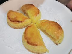 -河畔春天时尚餐厅