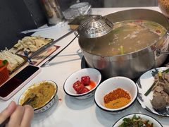 -刘少华贵州小黄牛·鲜牛肉火锅(总店)