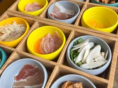 -瑞扬草芽过桥米线(穿金路店)