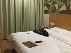 -格美酒店(合肥南站罍街朱岗地铁站店)