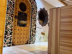 -碧中海汤泉汗蒸酒店