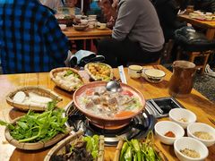 -阿婆情腊排骨火锅(金虹路店)