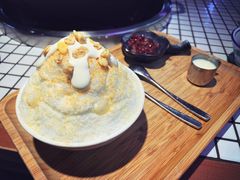 年糕雪冰-董眼镜火锅(洪崖洞总店)