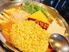 部队火锅-富乐满韩国正宗炸鸡韩国料理(虹泉路店)