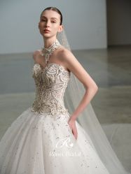 -Renee芮亦婚纱