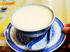 -广信牛奶甜品世家(台东店)