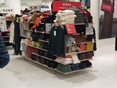 -优衣库(泉州中骏世界城店)