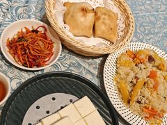 -巴扎美食·新疆菜·西域歌舞表演餐厅(新疆大厦店)