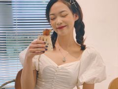 -露露家咖啡店