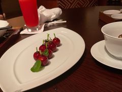 樱桃鹅肝-广州柏悦酒店·悦景轩·粤菜餐厅